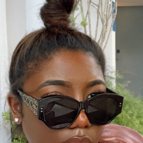 Christian Dior Sunglasses - Picture 2 of 8